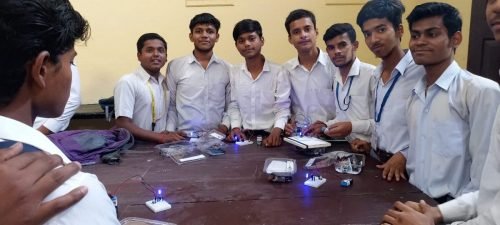 बी. एन. एस. डी. इंटर कॉलेज चुन्नीगंज कानपुर में विद्यार्थियों के लिए STEM ROBOTICS WORKSHOP का आयोजन हुआ || दिनांक 10 मई 2024
